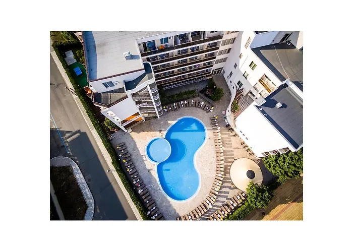 Golden Dune Hotell 4*