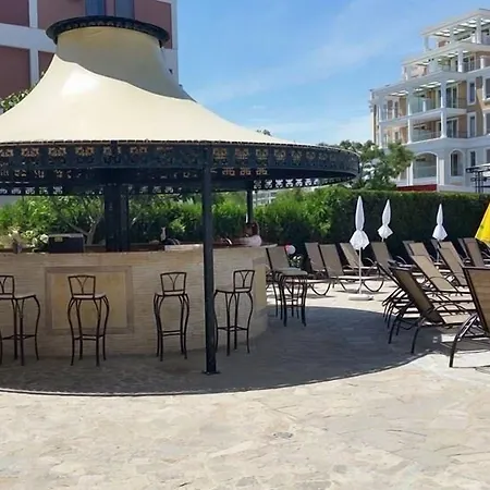 Golden Dune Hotel 4*