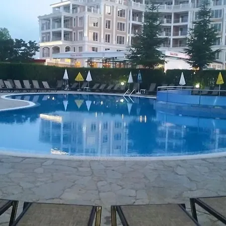 Golden Dune Hotel 4*