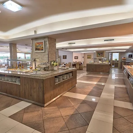 Hotel Golden Dune 4*