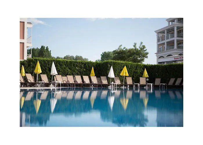 Golden Dune Hotel 4*