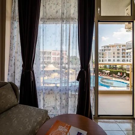 Golden Dune Hotel 4*