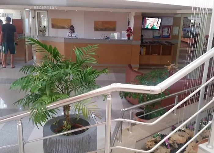 Golden Dune Hotel 4*